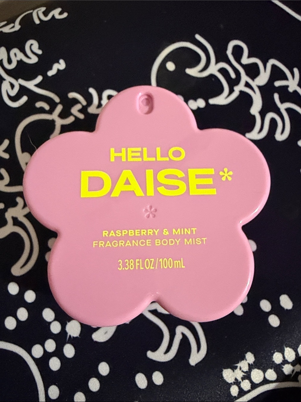 3/$15 🌸 Hello Daise Raspberry & Mint Fragrance Body Mist — Pink